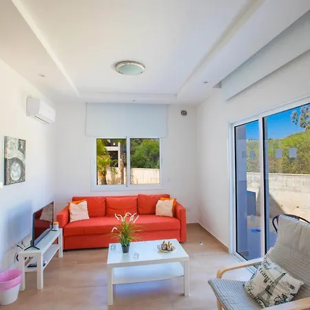 Panayia Sea View Apts