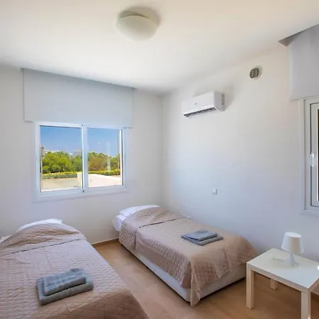 Panayia Sea View Apts