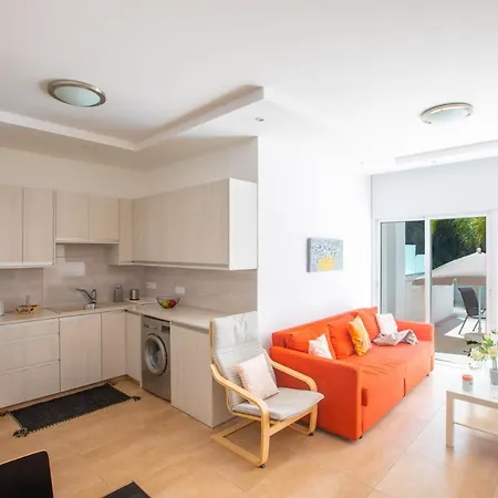 Panayia Sea View Apts 아파트