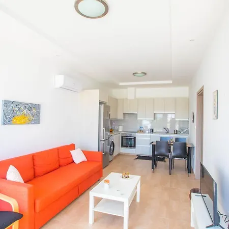 Panayia Sea View Apts * 프로타라스