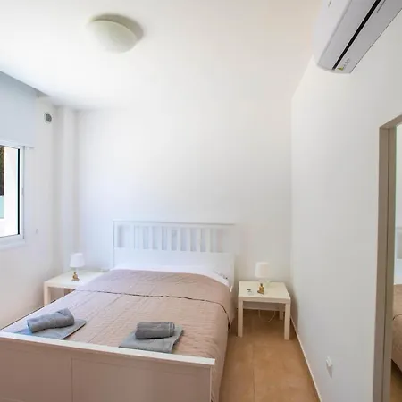 Panayia Sea View Apts 아파트