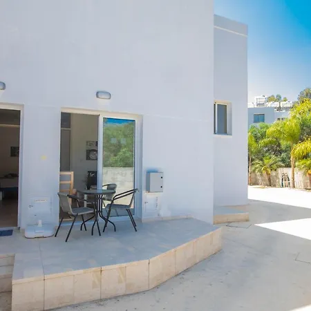 Panayia Sea View Apts 아파트
