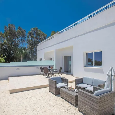 Panayia Sea View Apts * 프로타라스