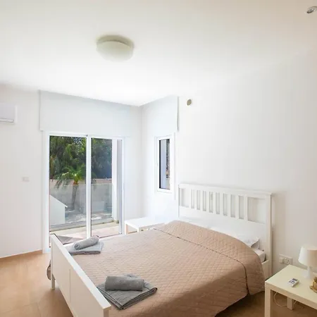 Panayia Sea View Apts アパート *