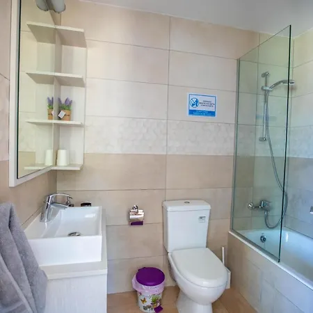 Panayia Sea View Apts *