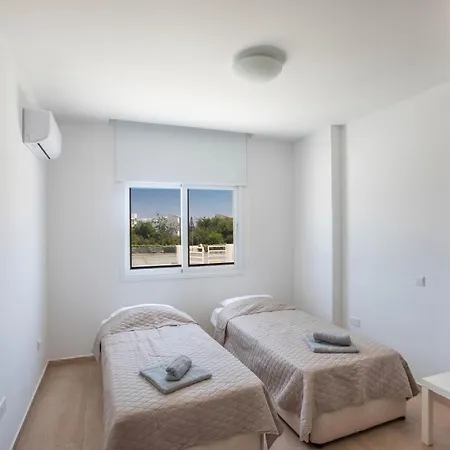 Panayia Sea View Apts アパート