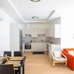 Panayia Sea View Apts *
