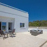 Panayia Sea View Apts *